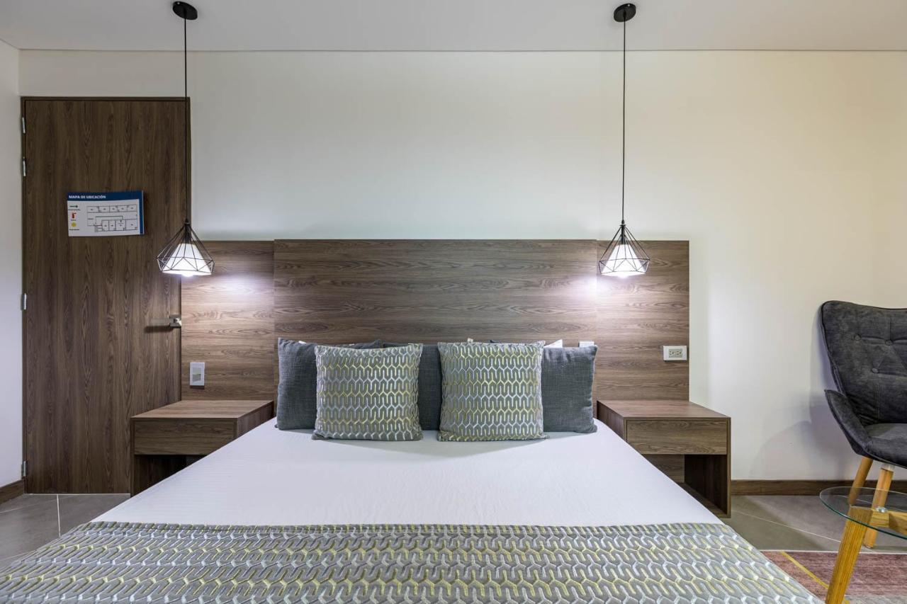 Hotel Velero Сан-Антонио Экстерьер фото