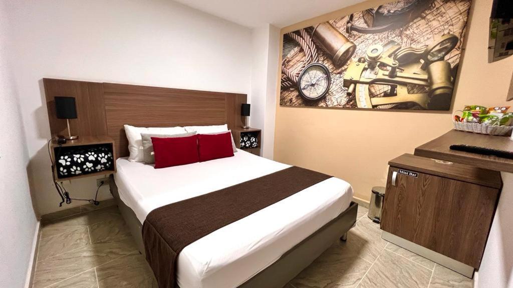 Hotel Velero Сан-Антонио Экстерьер фото