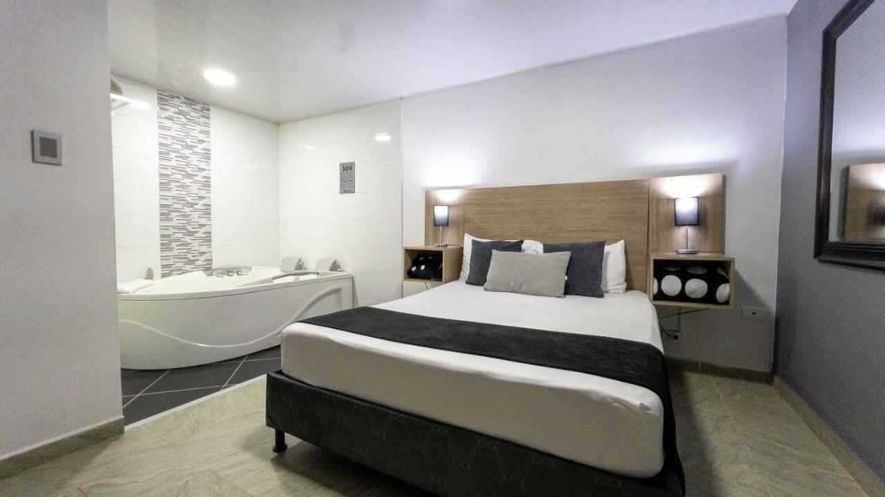 Hotel Velero Сан-Антонио Экстерьер фото